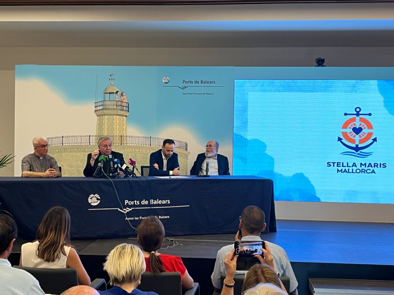 Inauguración de Stella Maris en Mallorca con obispo y autoridades