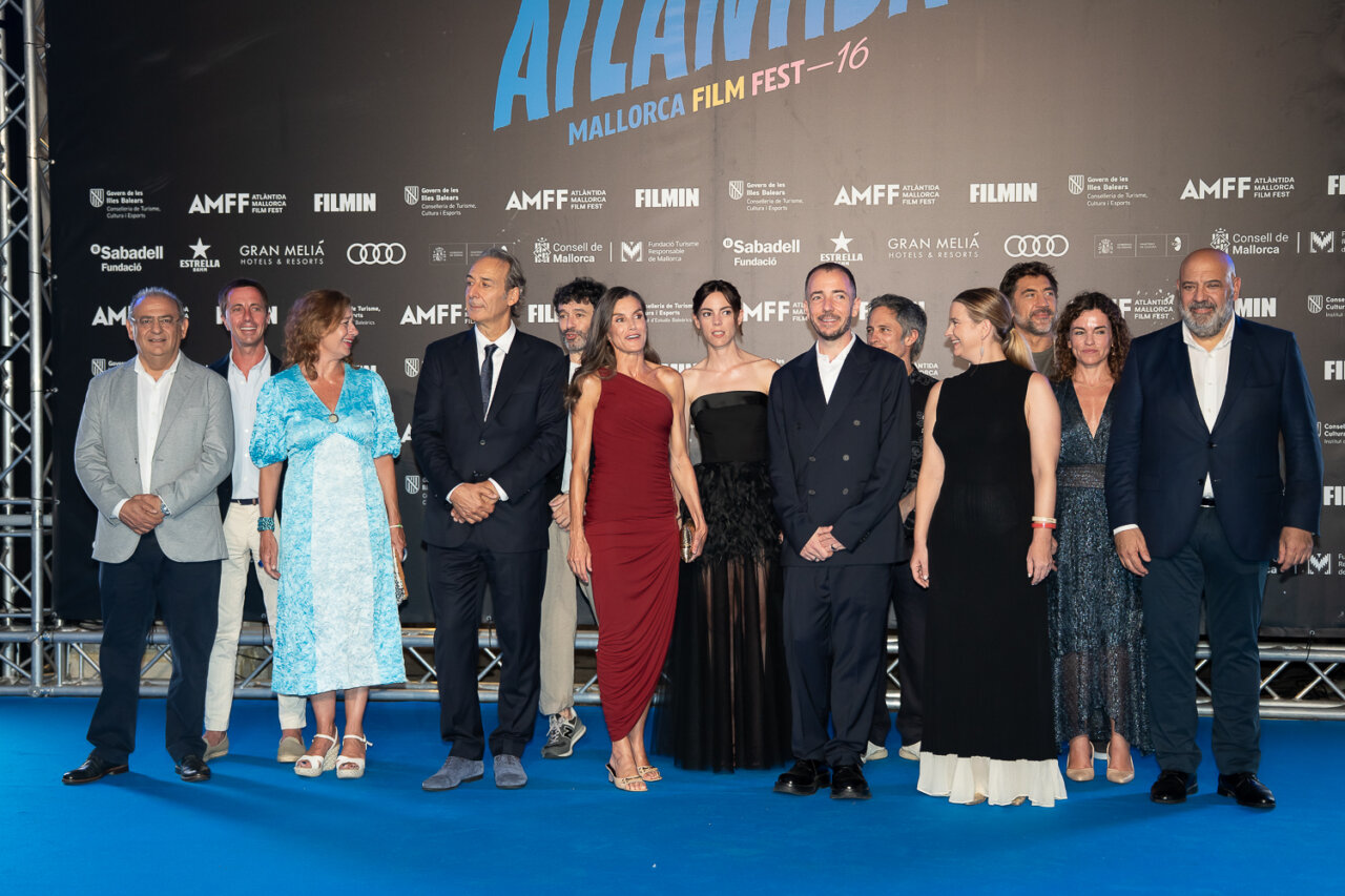 Actores y organizadores en la clausura del Atl&agrave;ntida Mallorca Film Fest 2026