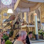 Fieles en la Catedral de Mallorca durante la celebraci&oacute;n de la Asunci&oacute;n de la Virgen