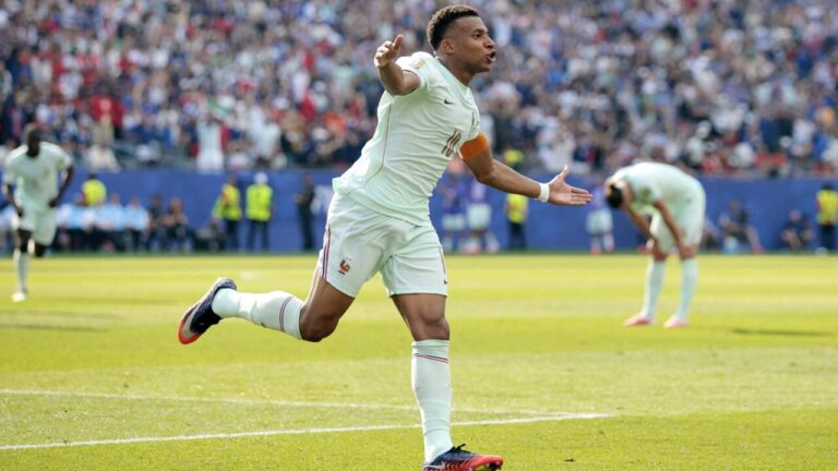 Kylian Mbappé celebrando un gol en el Mundial 2026