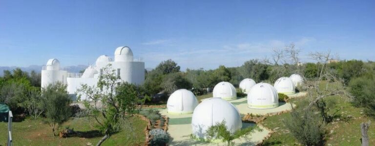 Vista panor&aacute;mica del Observatorio Astron&oacute;mico de Mallorca en Costitx