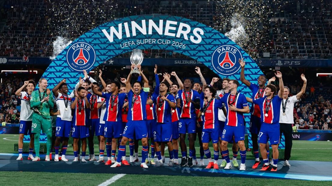 Jugadores del PSG celebrando la victoria en la Supercopa de Europa 2026
